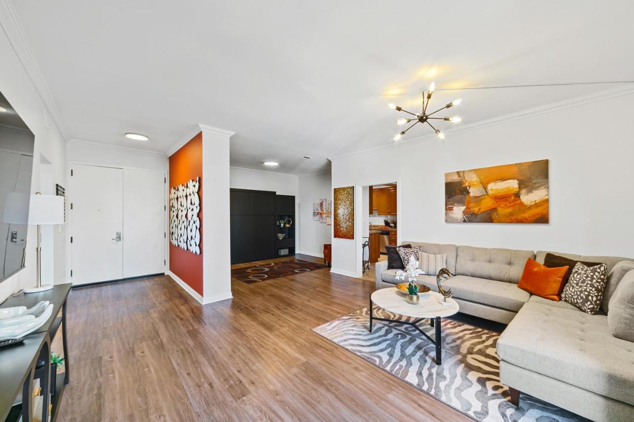 Beverly Hills 2 Bed 2 Bath Penthouse With Den And Parking 414 Лос-Анджелес Экстерьер фото